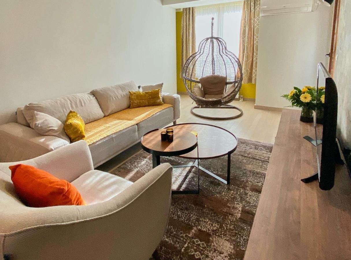 Stylish Apartment, Skopje Centre - Private Parking - Panoramic Views Εξωτερικό φωτογραφία